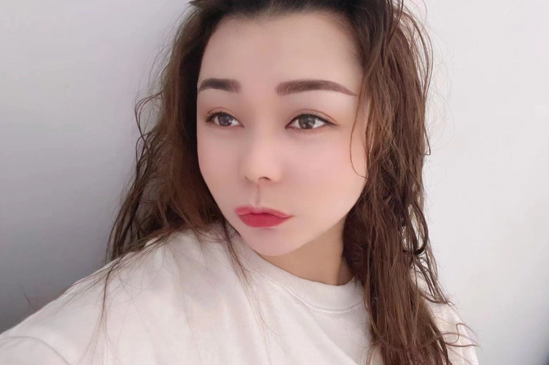 龙华大奶妹妹 可kiss